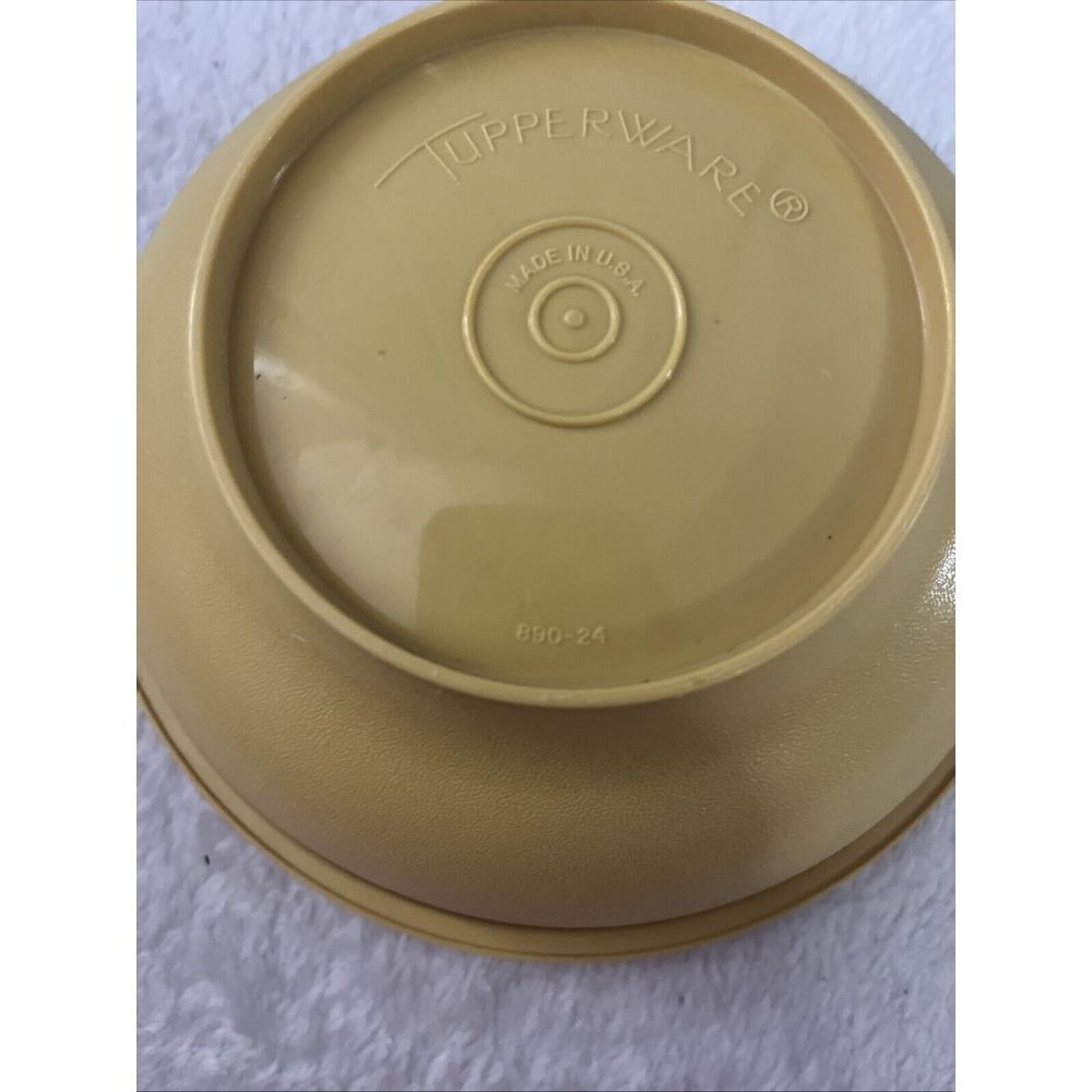 Tupperware Set Cereal Bowls 890-24 Harvest Gold w/Servalier Lids USA Vintage - Picture 4 of 5